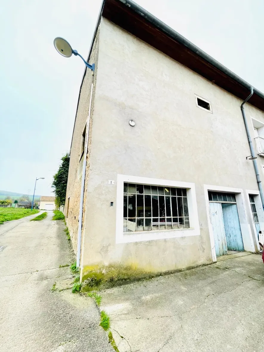 Maison de 130m2, 3 niveaux, garage et jardin
