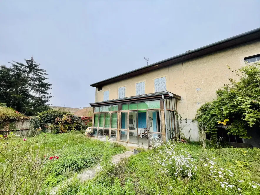 Vente Maison de 227m2, 5 chambres, garage et jardin
