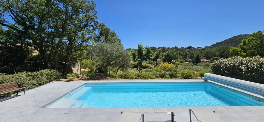 Villa moderne avec piscine et prestations haut de gamme - Le Val