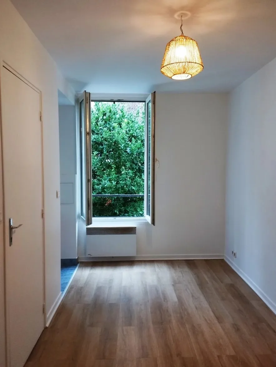 Rare ! Studio avec jardin commun - Paris 20ème (Ménilmontant)